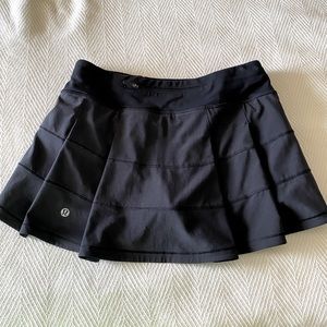Lululemon Pace Rival Skirt color: BLACK (Regular)
